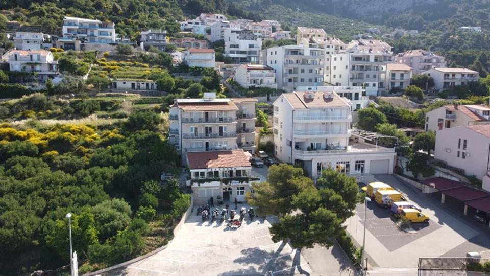 Pansion Komfor Moca Makarska Exterior photo